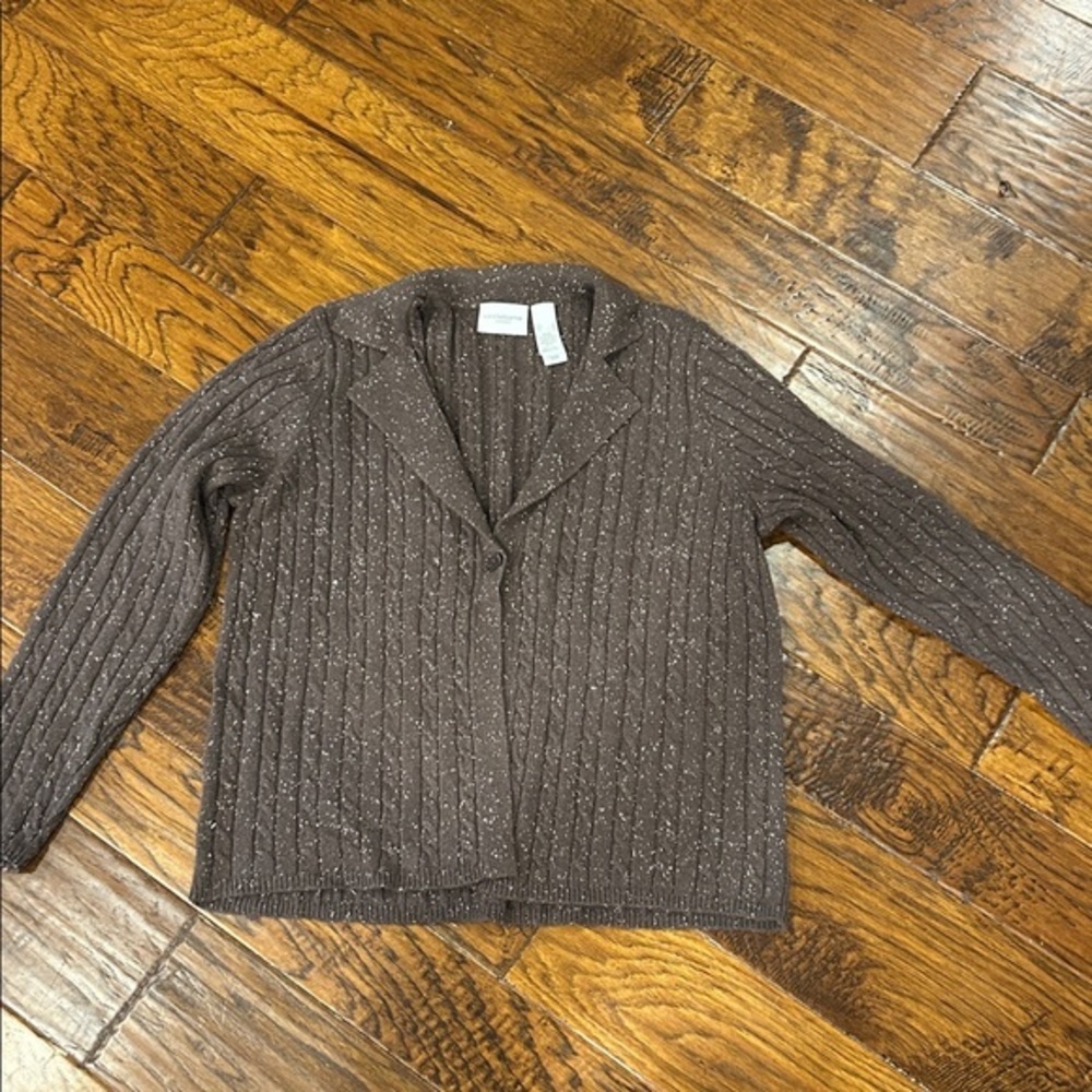 Liz Claiborne brown tweed size large single button sweater